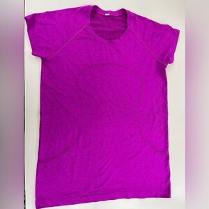 Lululemon Swiftly Tech Short Sleeve Shirt 2.0
Magenta Purple / Purple Highlight